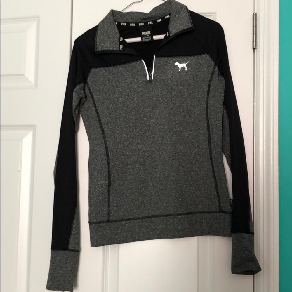 🏋️‍♀️ Pink/VS Polyester Sweater